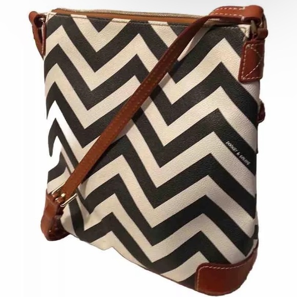 Dooney & Bourke Satchel Cross Body Black & White Chevron Zigzag Stripe Bag - Picture 4 of 9